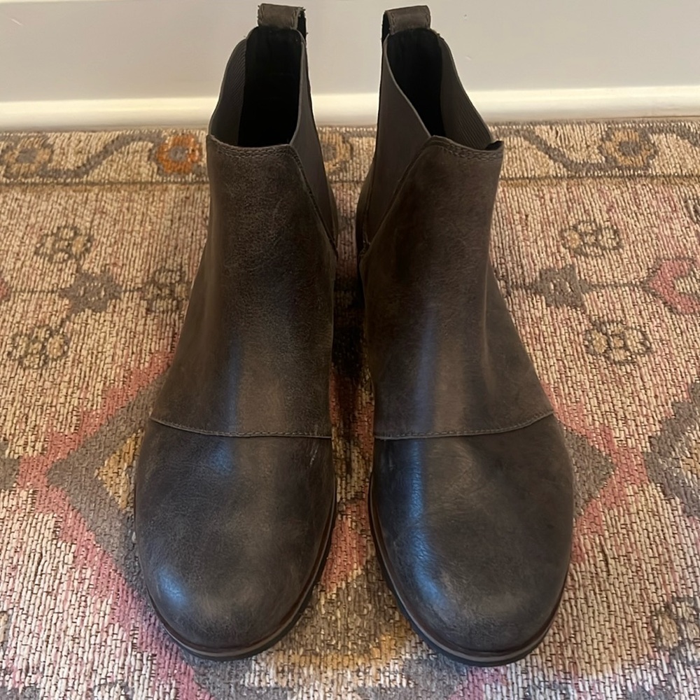 Sorel Harlow Chelsea Ankle Boot Grey Leather Size 9